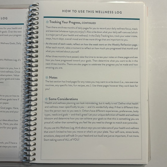 Erin Condron Undated Daily Wellness Planner - Picture 8 of 15
